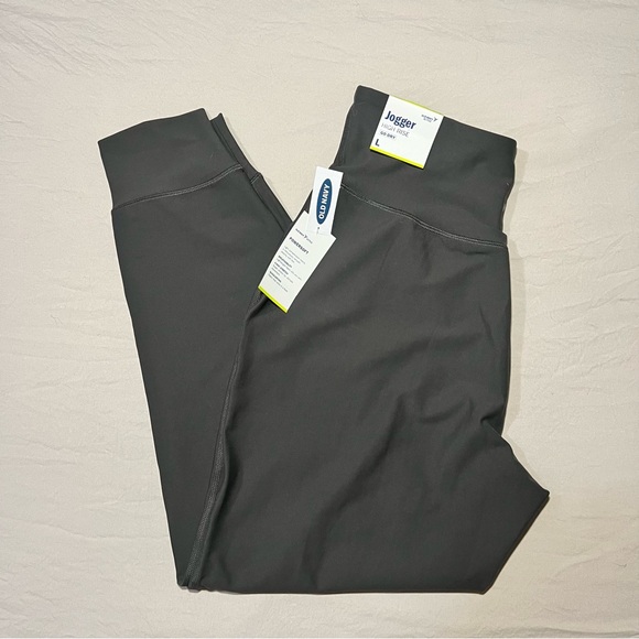 NWT Old Navy Powersoft Workout Set - Picture 2 of 9